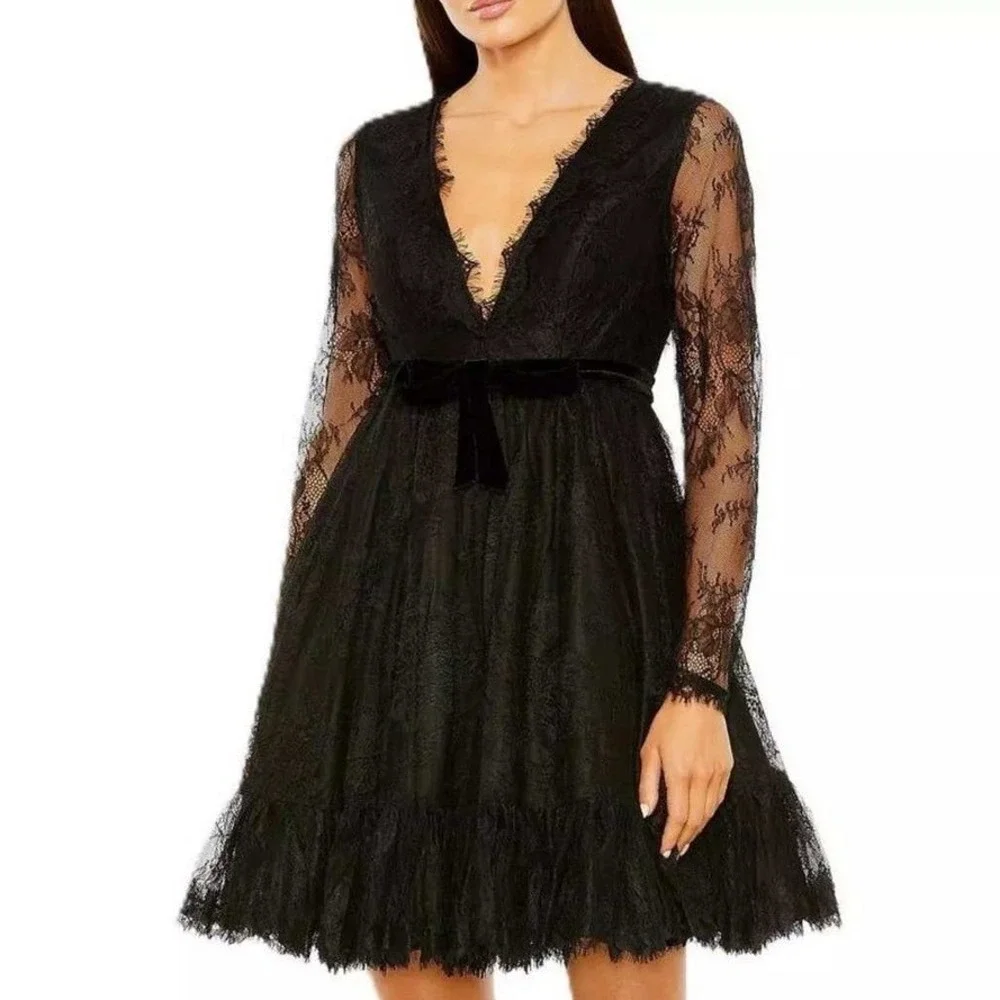 Mac‎ Duggal Long Sleeve Deep V Lace Fully Lined Babydoll Dress Size 0 Black NWT